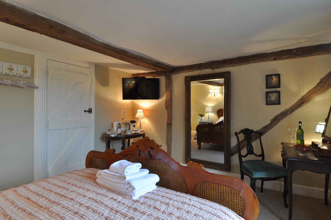 The Bull At Benenden Bed & Breakfast Exterior photo